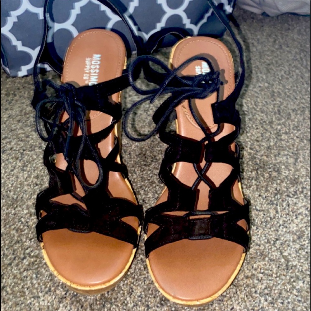 Cute black wedges